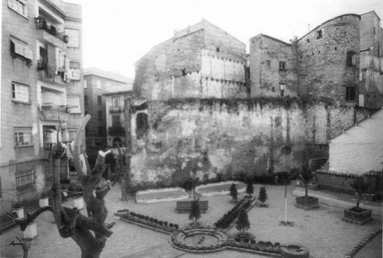 1980's Barrio del Carmen behind Plaza del Angel