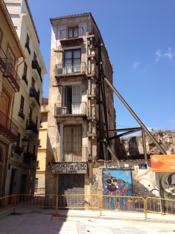 Plaza del Angel 2013. Only original building of the old Hostal del Angel. Torre now leans back against this part of the hostal. Moorish wall can just be seen.